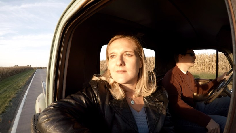 paulalookingouttruck